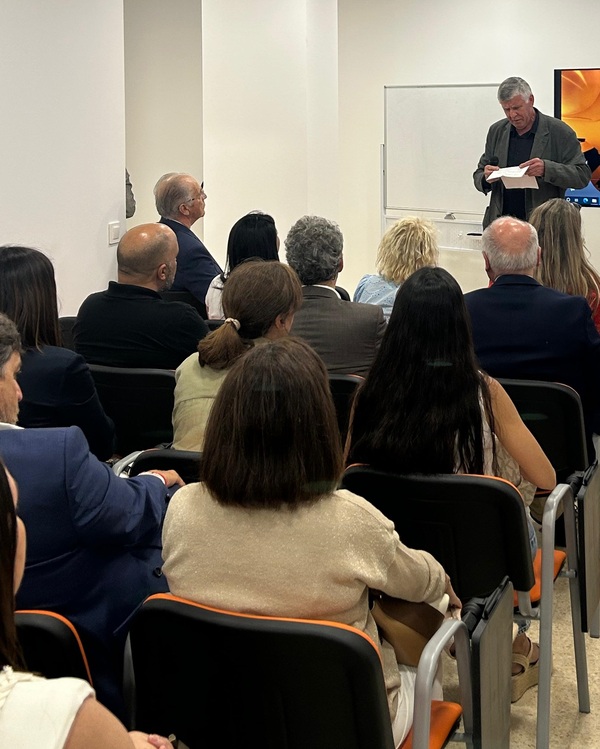 La UEC inaugura l’oficina de Blanes